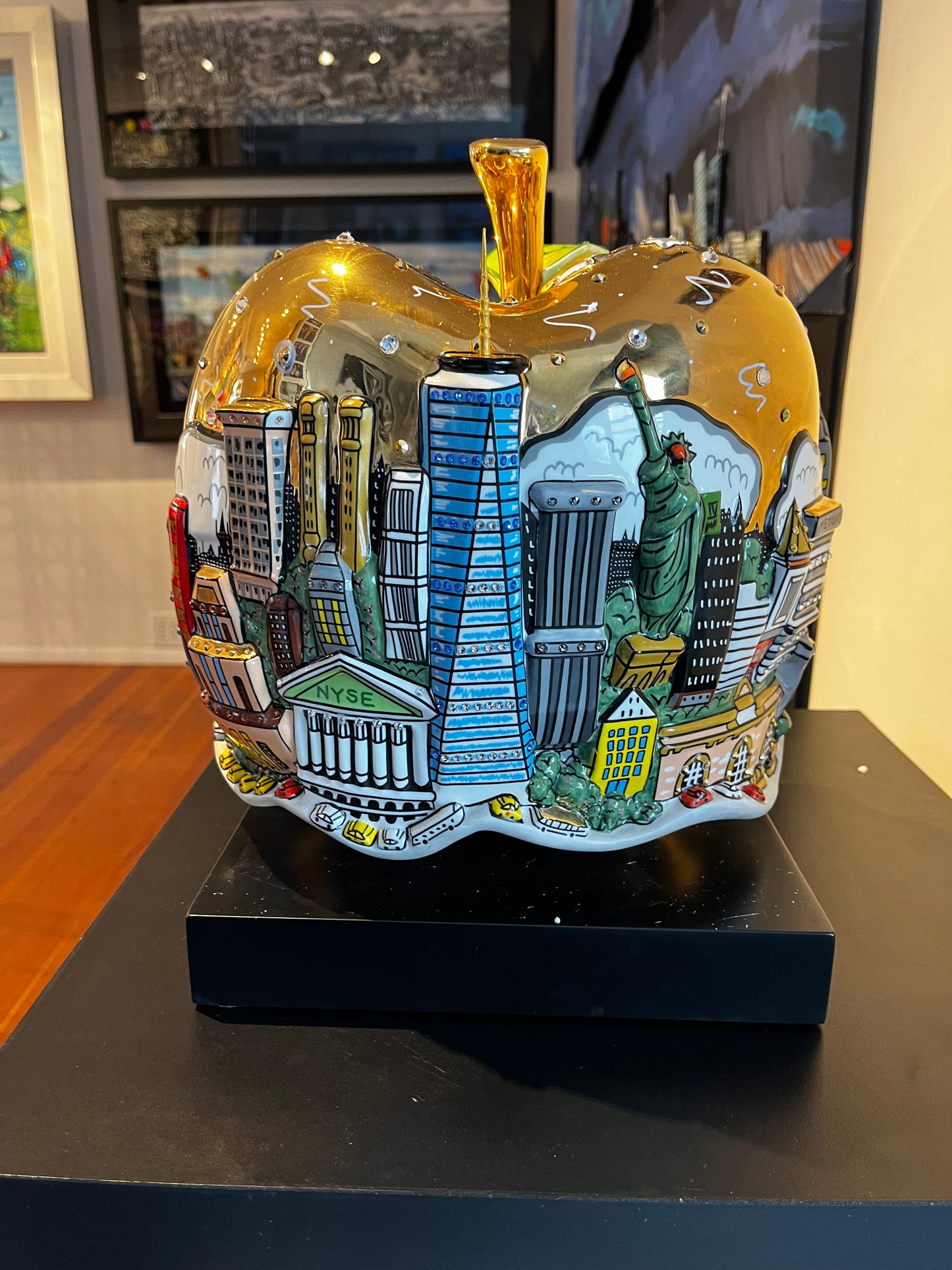 Pop Goes the Gold Apple