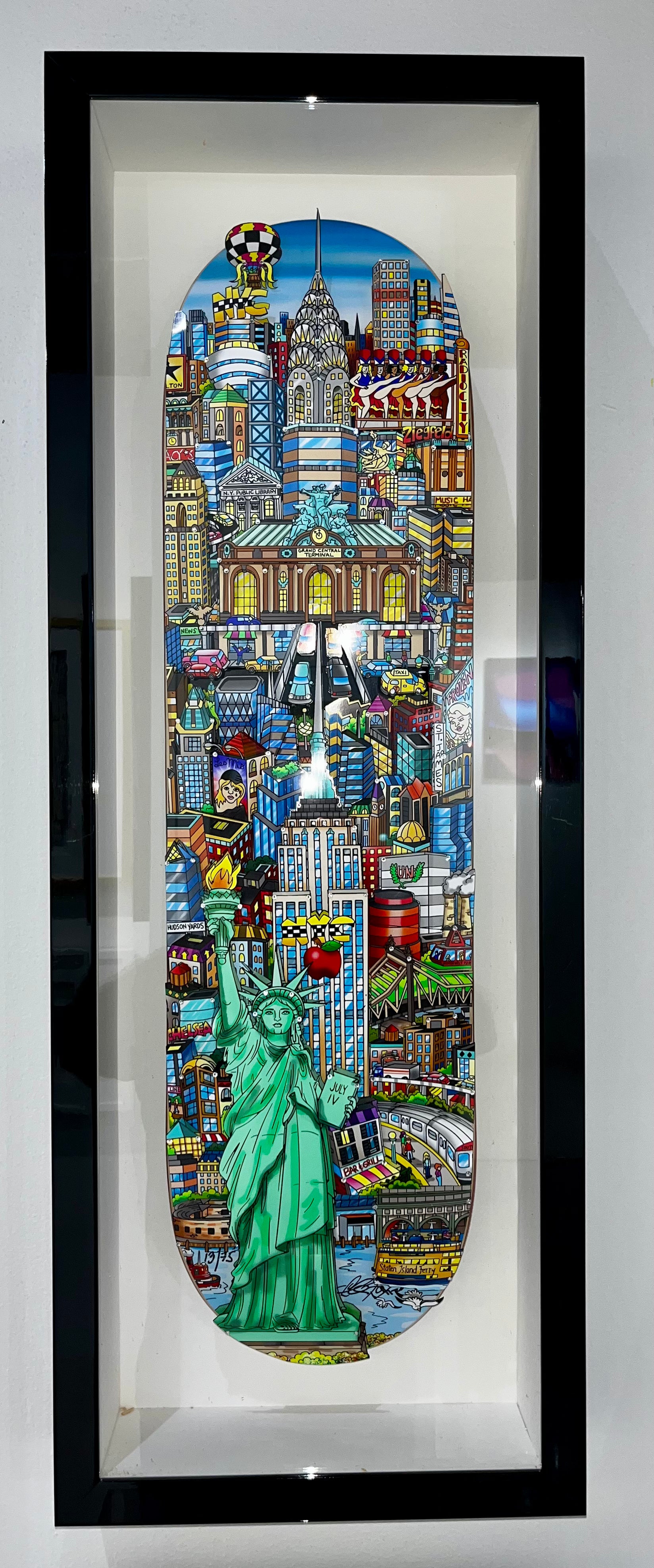 Lady Liberty in New York City - Skate Deck Lady Liberty in New York City - Skate Deck