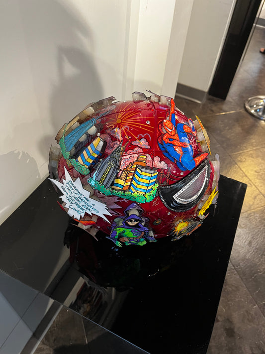 Spider-Man 1 Unique Helmet Sculpture