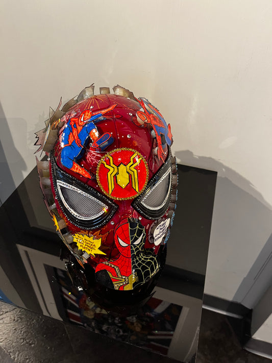 Spider-Man 1 Unique Helmet Sculpture